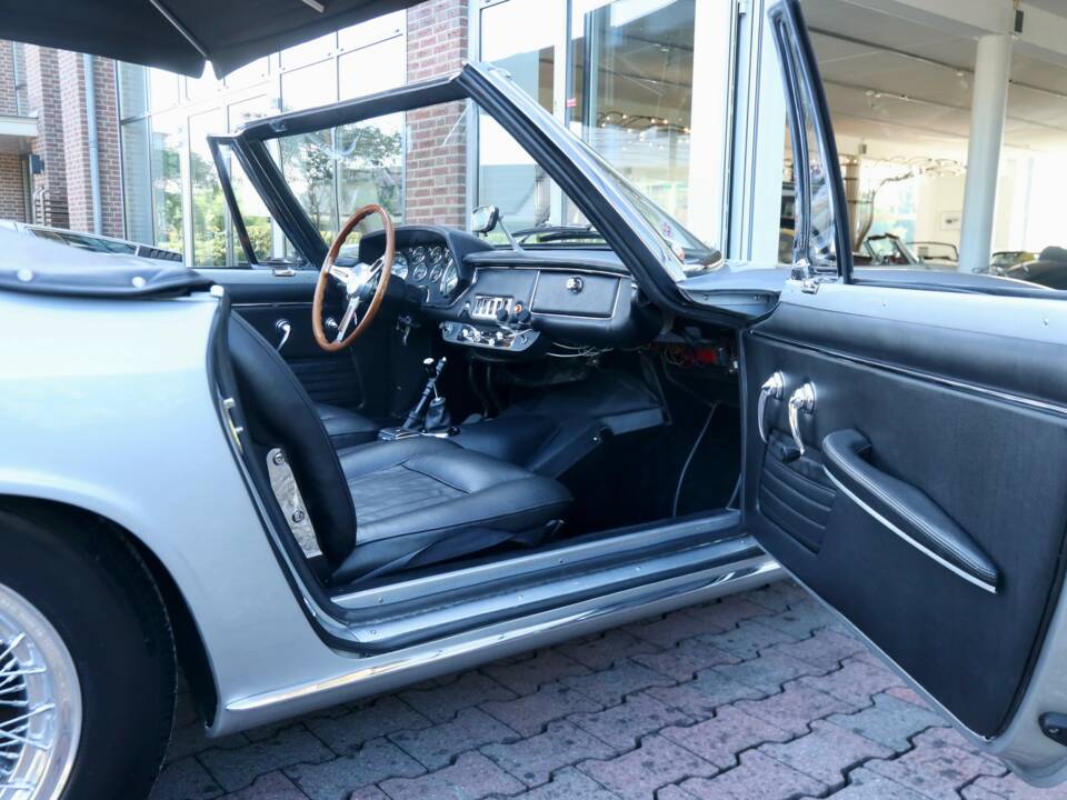 Bild 50/50 von Maserati Mistral 3700 Spyder (1965)