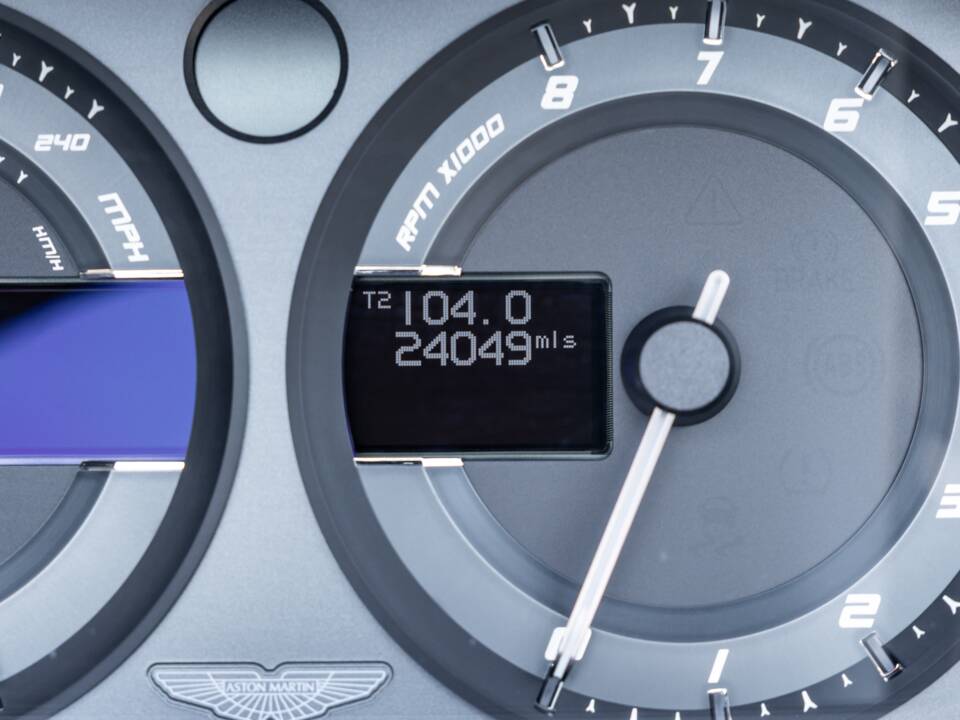 Imagen 8/57 de Aston Martin Vanquish Volante (2015)