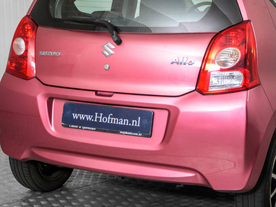 Image 26/48 of Suzuki Alto (2010)
