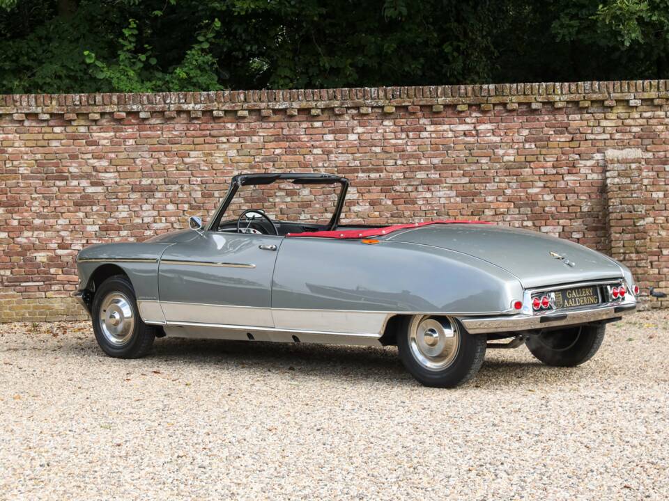 Obraz 23/50 pojazdu Citroën DS 21 Chapron (1963)