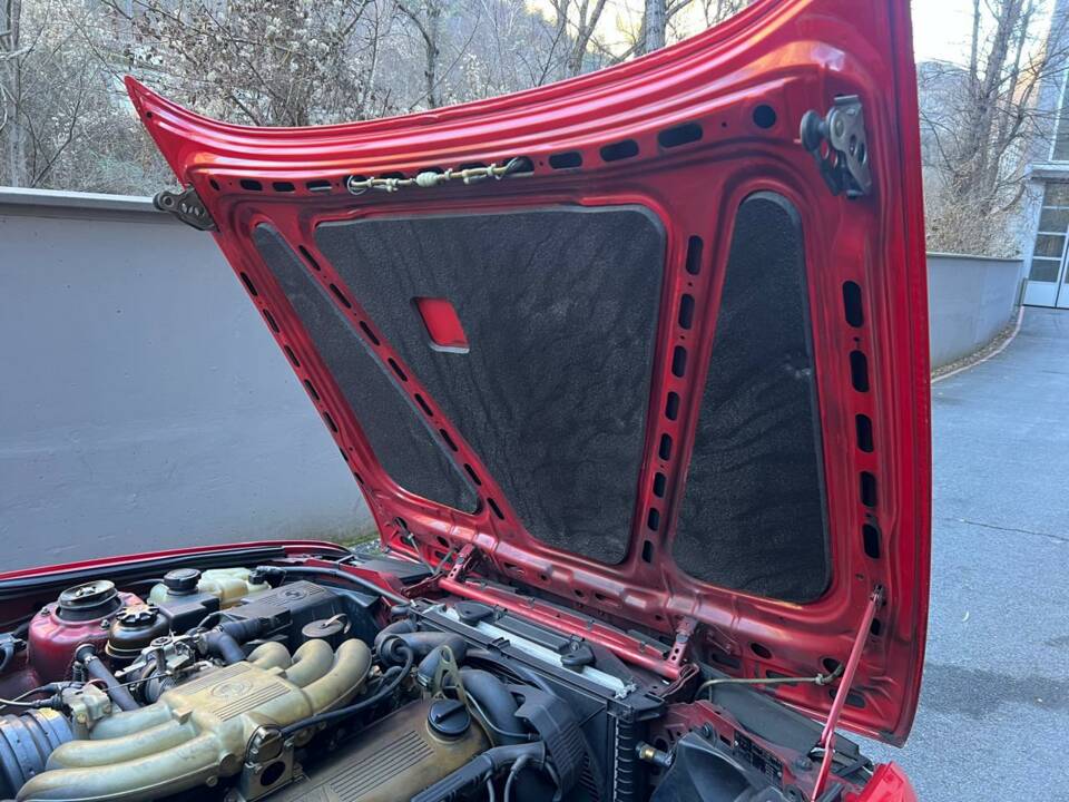 Bild 42/108 von BMW 325ix (1989)