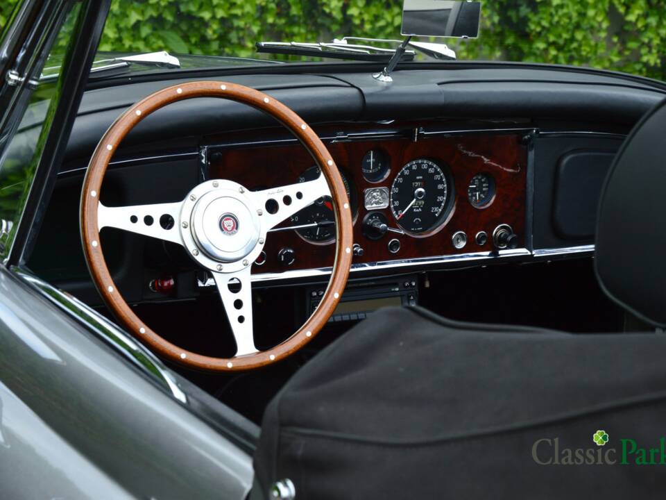 Image 25/50 of Jaguar XK 150 3.8 S DHC (1959)