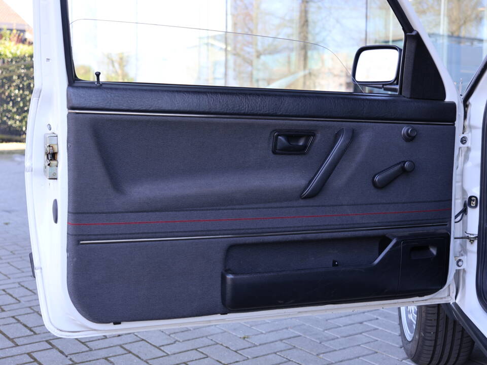 Bild 16/16 von Volkswagen Golf II GTi 1.8 (1988)
