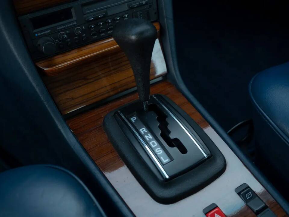 Bild 56/62 von Mercedes-Benz 280 CE (1982)
