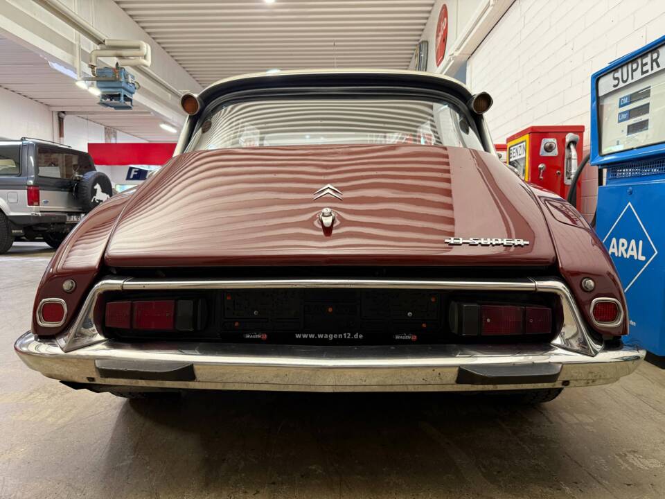 Bild 14/18 von Citroën DS 20 A (1970)