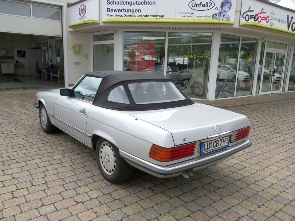 Image 5/39 de Mercedes-Benz 300 SL (1987)
