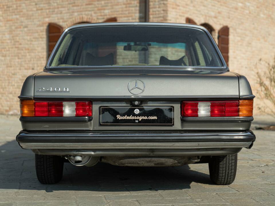 Afbeelding 8/50 van Mercedes-Benz 240 D (1980)