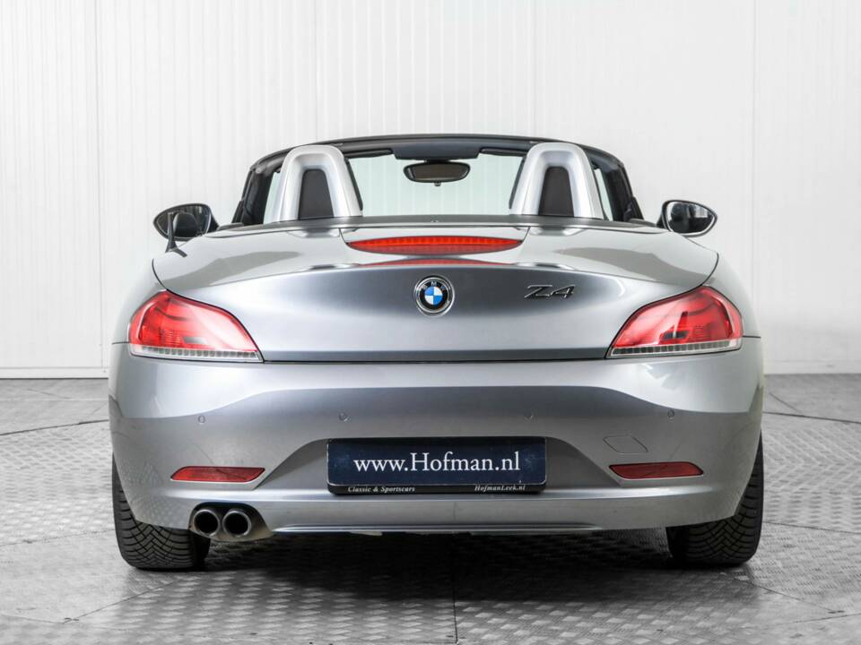 Image 13/50 of BMW Z4 sDrive23i (2010)