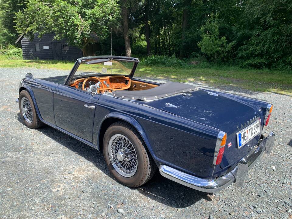 Bild 10/11 von Triumph TR 4 (1962)