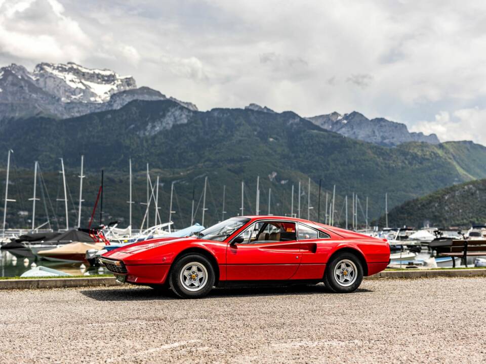 Image 4/16 of Ferrari 308 GTB (1976)