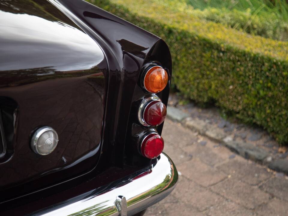 Image 36/50 of Rolls-Royce Silver Cloud III (1964)