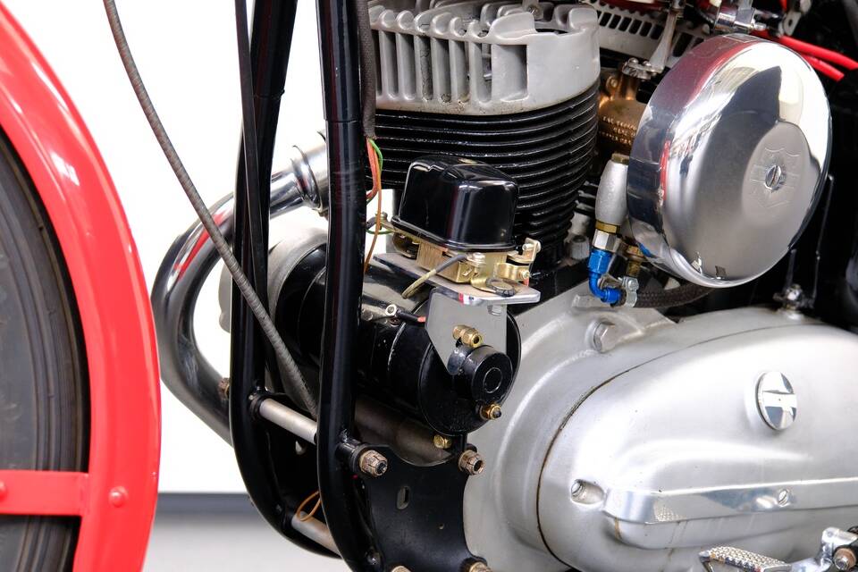 Immagine 30/72 di Harley-Davidson Model KH (1956)