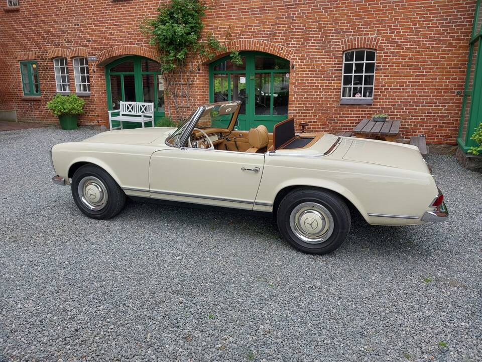 Image 2/15 de Mercedes-Benz 230 SL (1965)