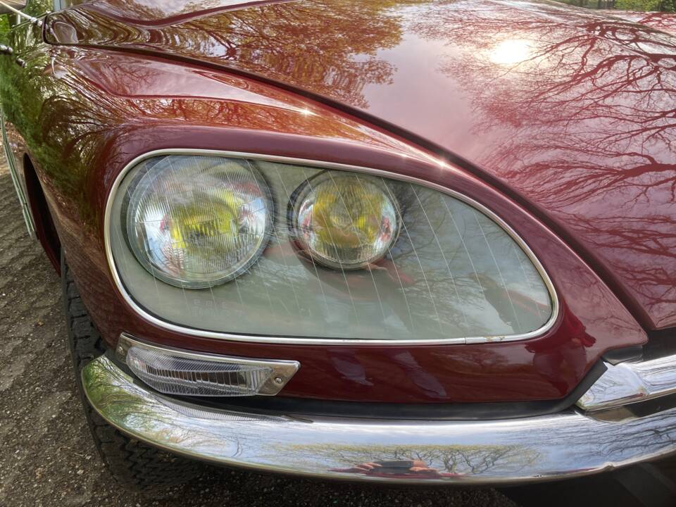 Bild 3/54 von Citroën D Spécial (1969)