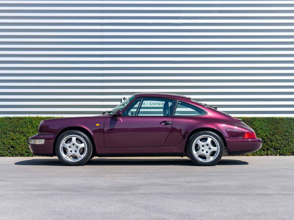 Image 17/46 of Porsche 911 Carrera 4 (1992)
