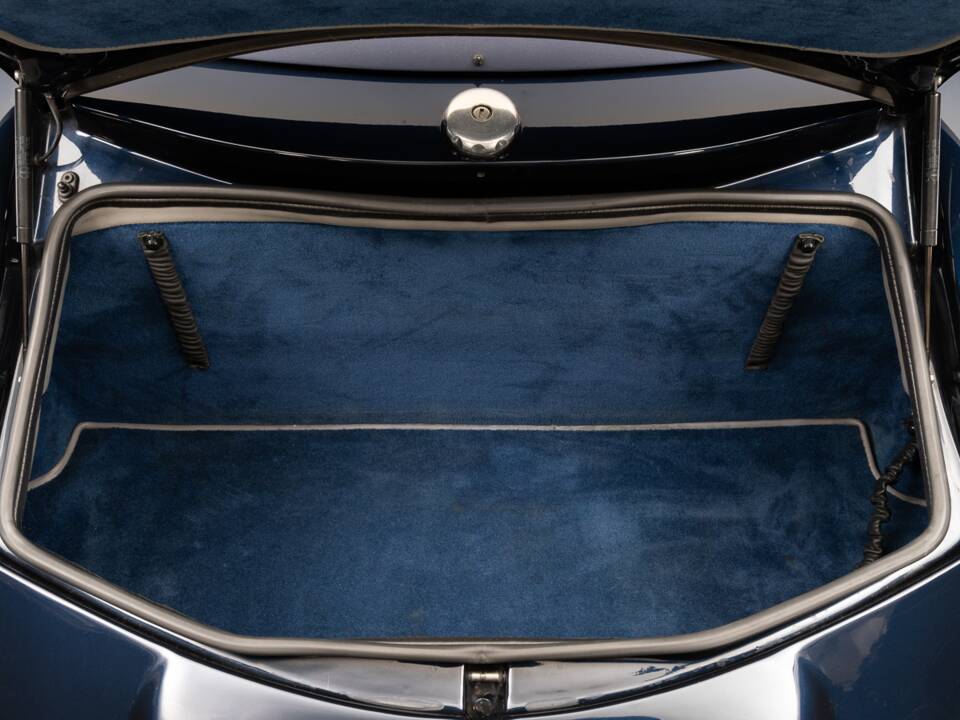 Image 15/29 of Wiesmann Roadster MF28 (1999)