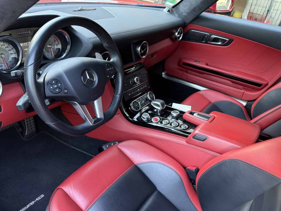 Bild 14/46 von Mercedes-Benz SLS AMG Roadster (2012)