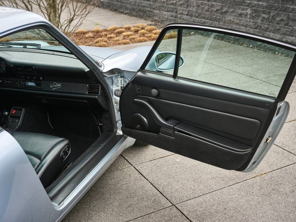 Bild 16/32 von Porsche 911 Carrera (1995)