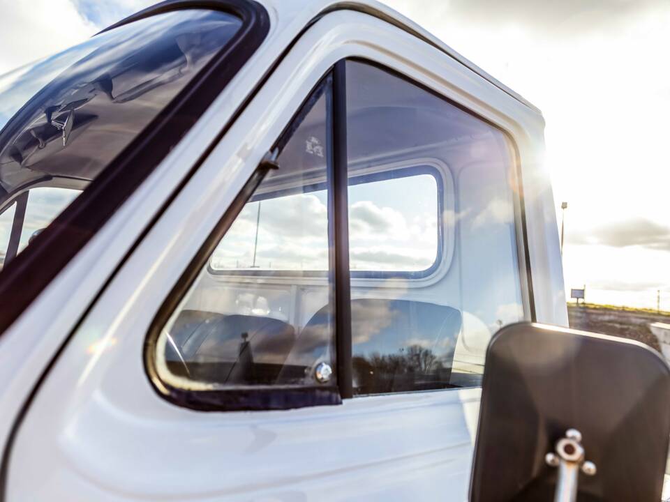 Bild 51/155 von Ford Transit (1975)