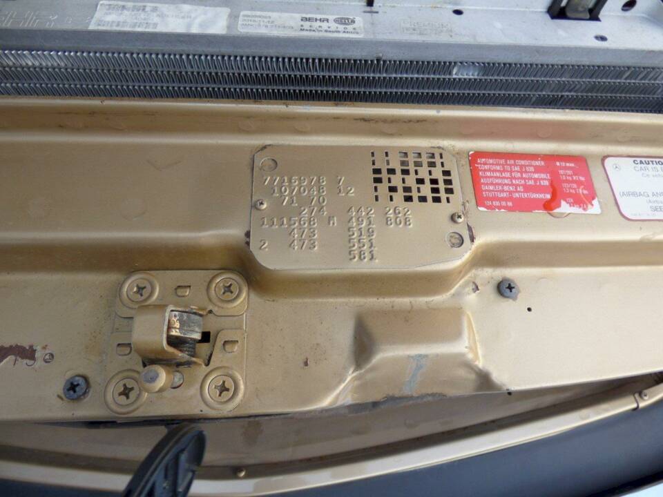 Image 35/36 de Mercedes-Benz 560 SL (1988)
