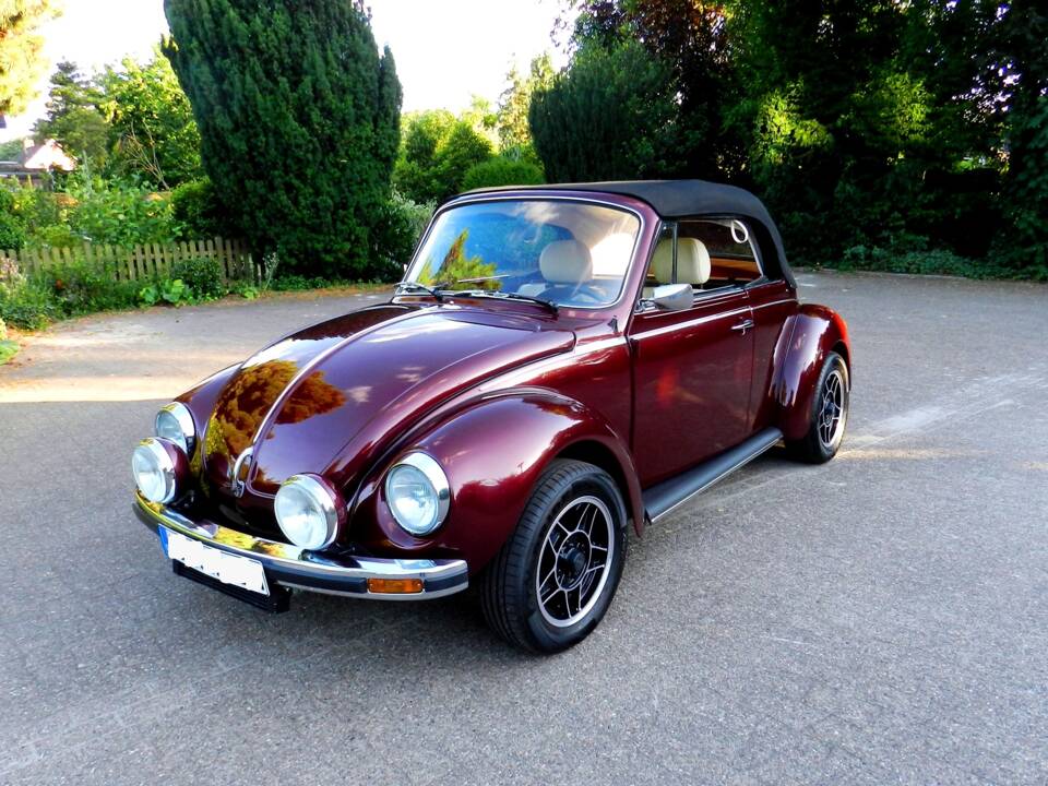 Imagen 17/63 de Volkswagen Käfer 1303 LS (1978)