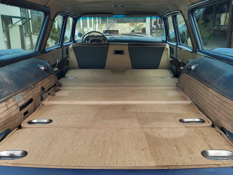 Bild 67/79 von Plymouth Sport Suburban (1958)
