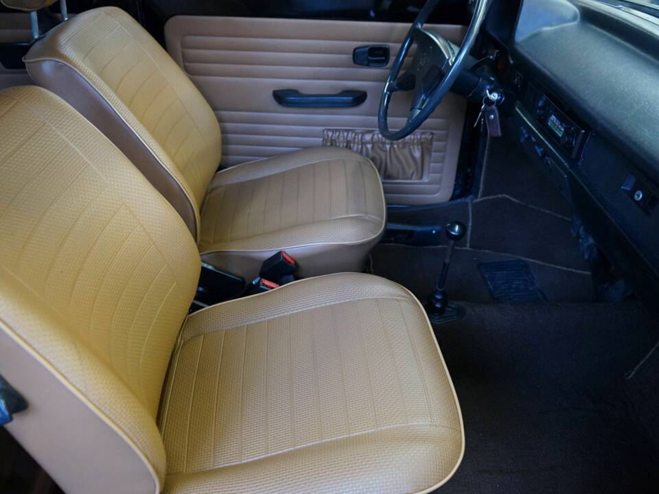 Image 10/15 of Volkswagen Beetle 1303 (1976)