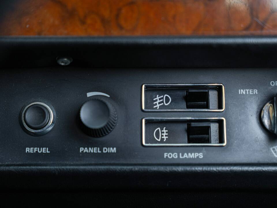 Image 43/50 of Bentley Mulsanne SWB (1980)