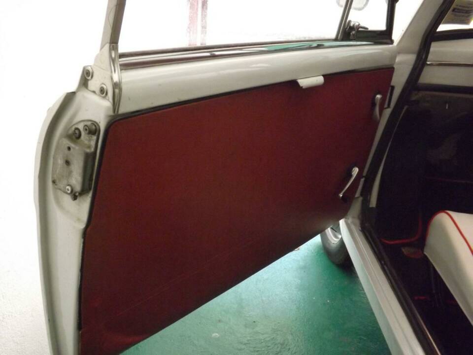 Immagine 41/50 di Autobianchi Bianchina Panoramica (1967)