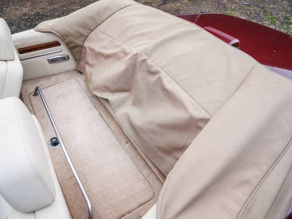 Image 34/45 of Jaguar XJS 5.3 V12 (1993)