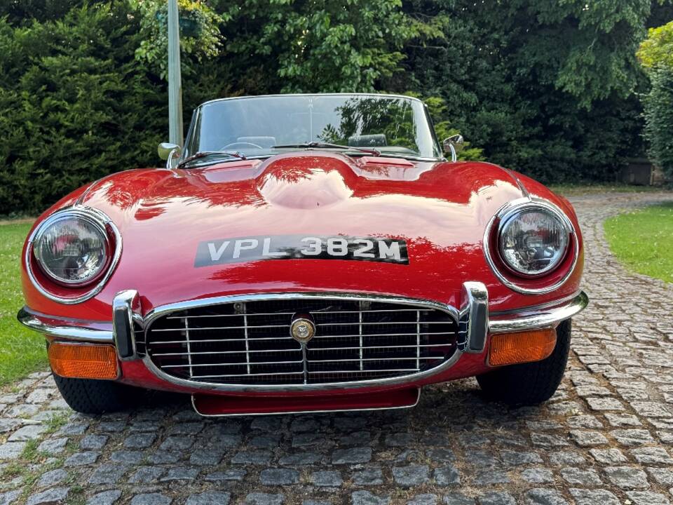 Image 20/39 of Jaguar E-Type V12 (1974)