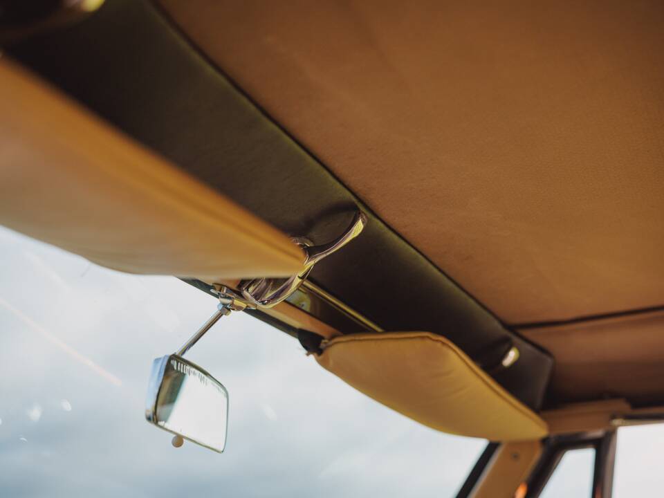 Image 59/99 of Aston Martin DB 6 Volante (1968)