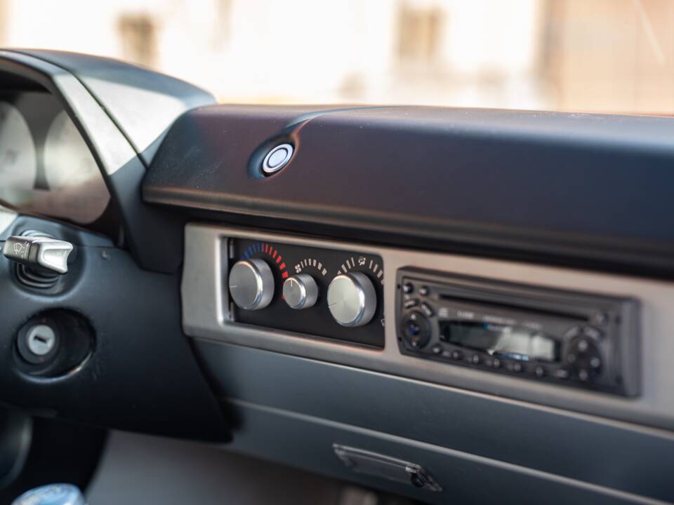 Bild 38/44 von Opel Speedster 2.2 (2002)