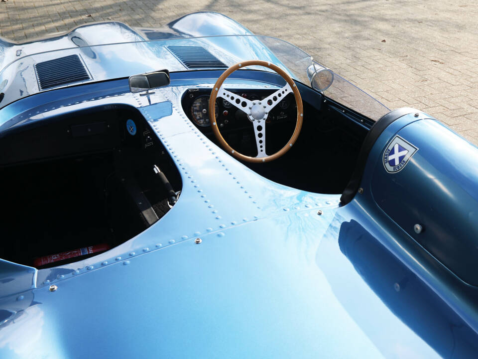 Image 12/60 of Jaguar D-Type (1967)