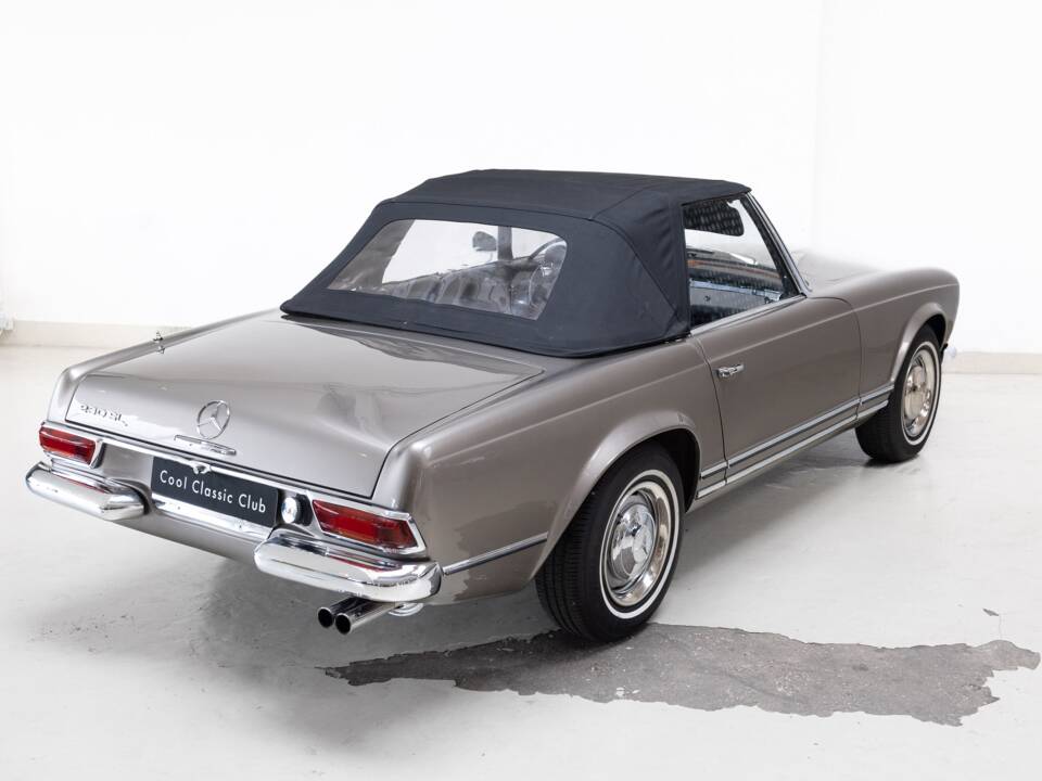 Image 7/35 de Mercedes-Benz 230 SL (1966)
