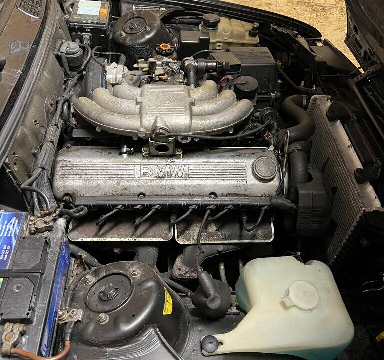 Bild 6/7 von BMW 325i (1992)