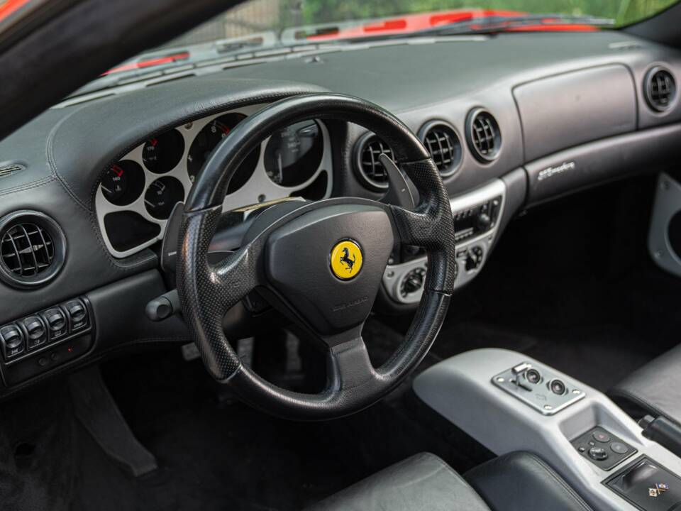 Bild 31/50 von Ferrari F 360 Modena (1999)