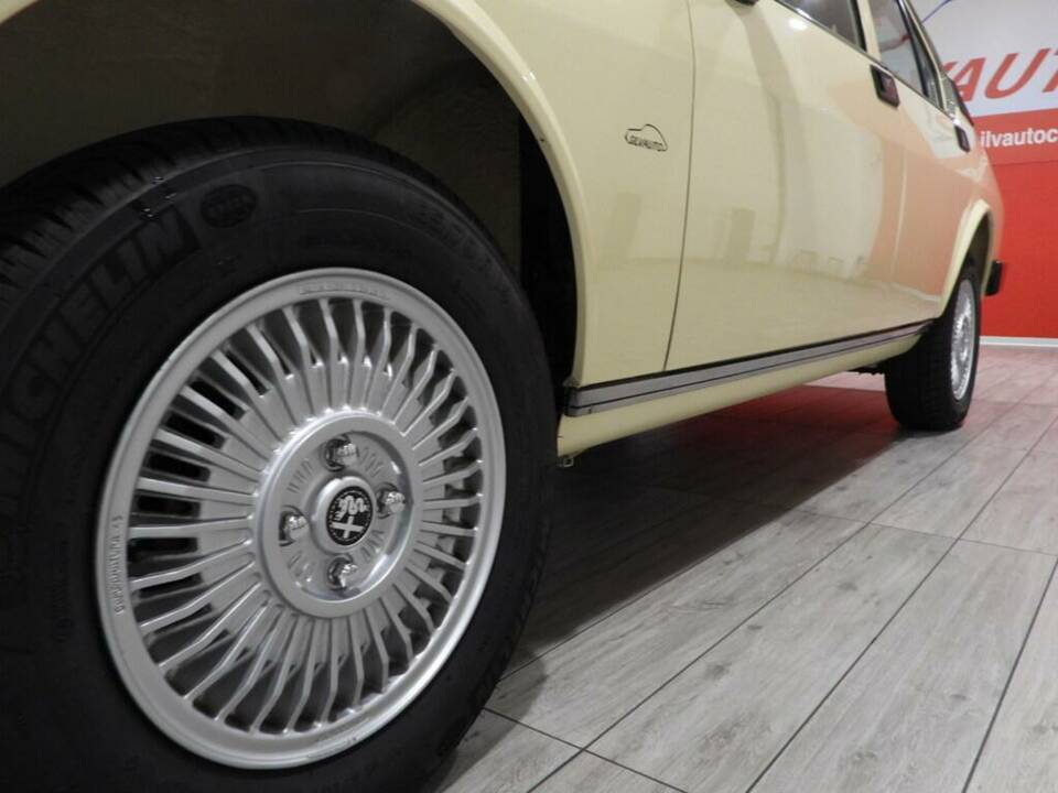 Image 5/15 of Alfa Romeo Alfetta 2.0 (1981)