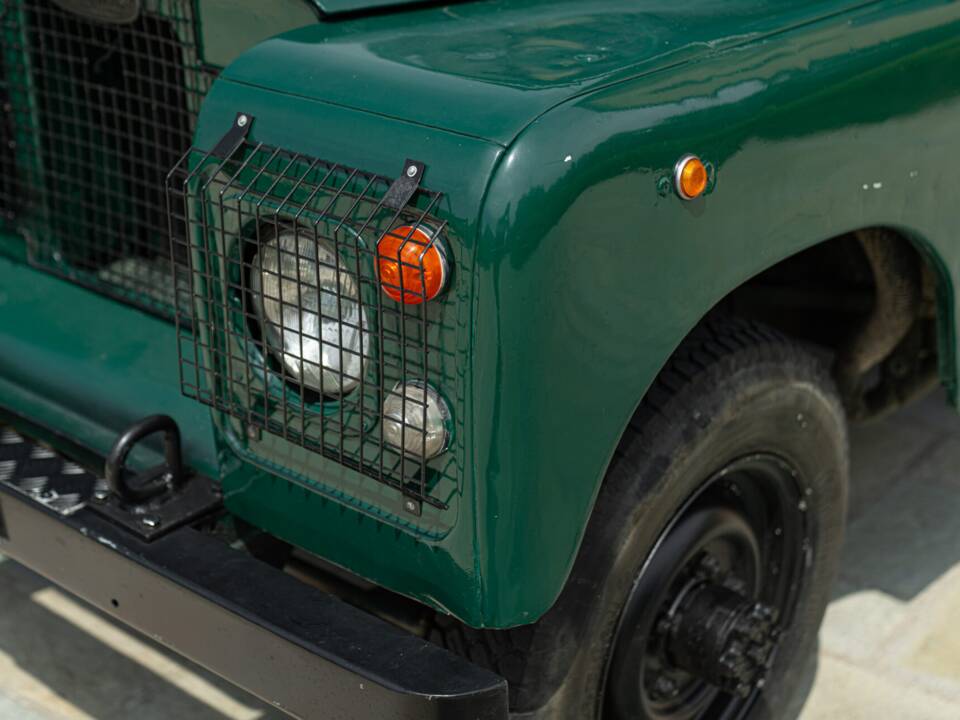 Image 12/50 of Land Rover 88 Lightweight (1977)
