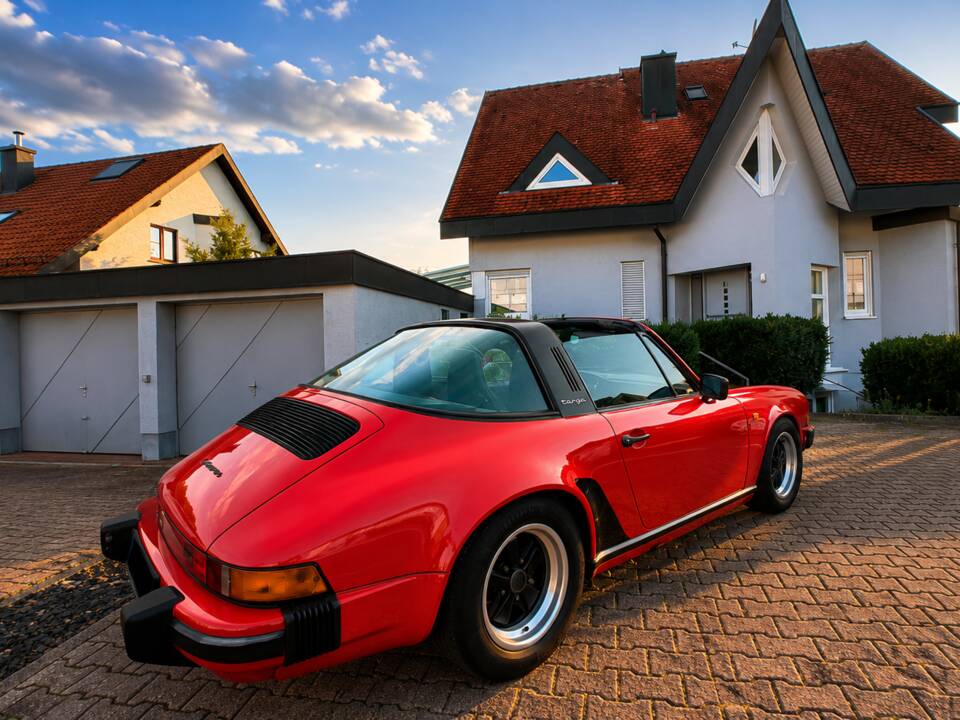 Afbeelding 8/16 van Porsche 911 Carrera 3.2 (1986)