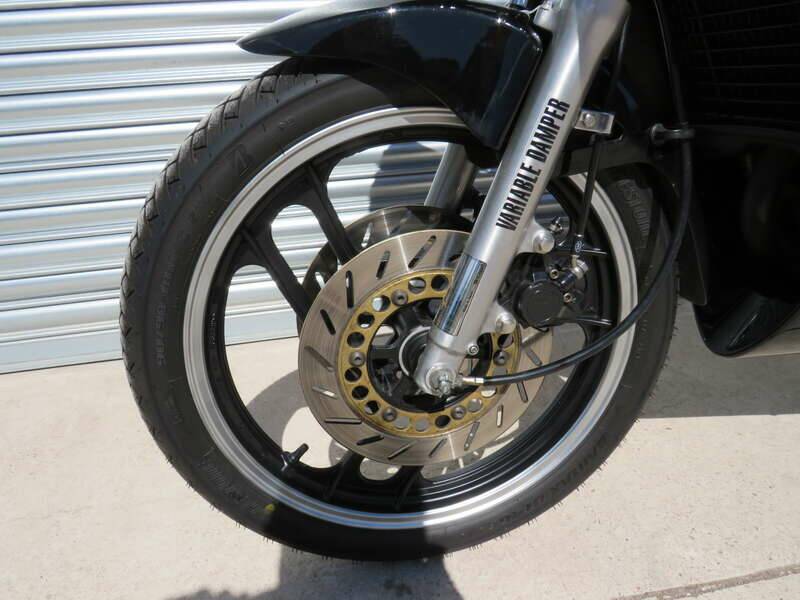 Immagine 34/44 di Yamaha RD 350 LC (1989)