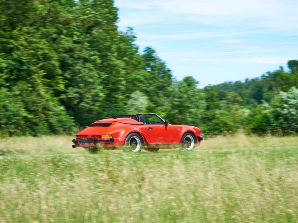 Immagine 47/47 di Porsche 911 Speedster 3.2 (1989)