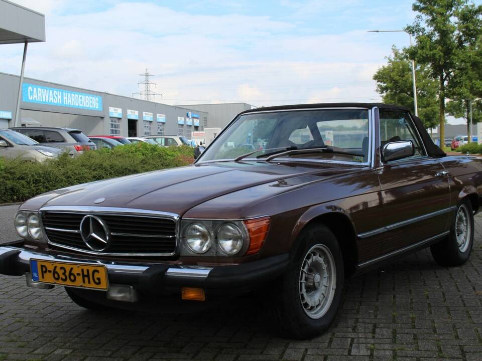 Image 6/8 of Mercedes-Benz 450 SL (1979)