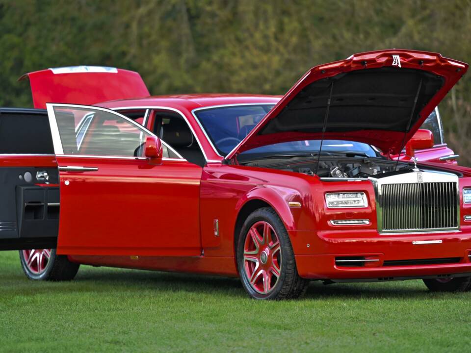 Image 21/50 of Rolls-Royce Phantom VII (2016)