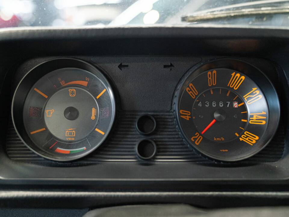 Image 36/45 of Volvo 66 (1980)