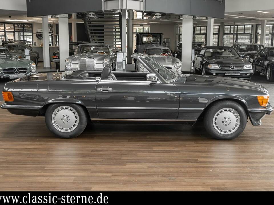 Imagen 6/15 de Mercedes-Benz 500 SL (1986)