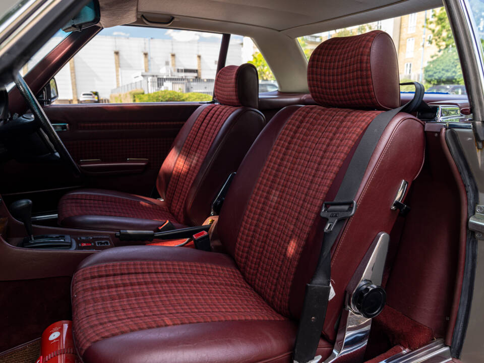 Image 21/23 of Mercedes-Benz 380 SL (1985)