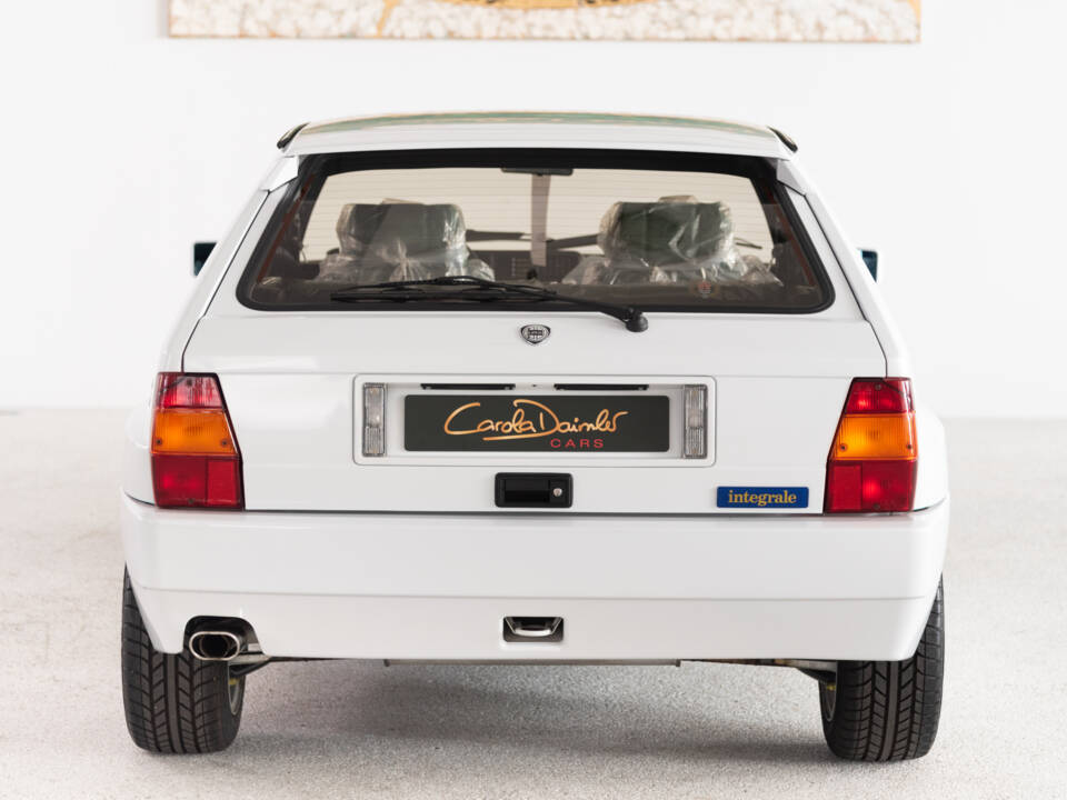 Immagine 7/59 di Lancia Delta HF Integrale Evoluzione I (1992)