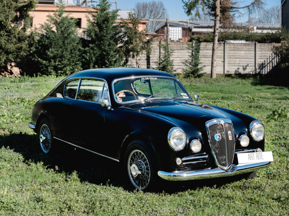 Image 3/41 de Lancia Aurelia B20 GT 2500 (1957)