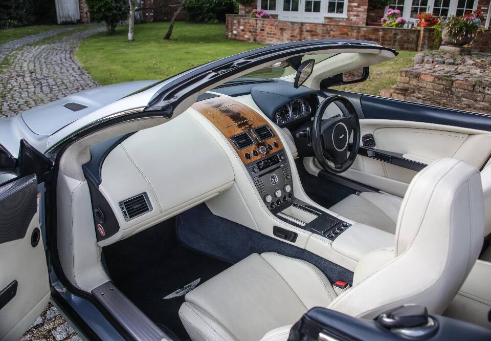 Bild 2/30 von Aston Martin DB 9 Volante (2006)